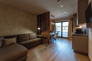 Smart-TV, Tischtennisplatte