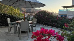 Room, 1 Bedroom, Smoking, Terrace | Outdoor dining - Room-casa Tara Double Room With Terrace (Santa Marta)