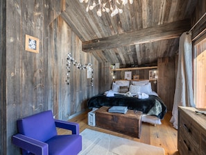 7 bedrooms, free WiFi