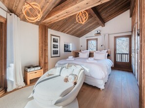 7 bedrooms, free WiFi