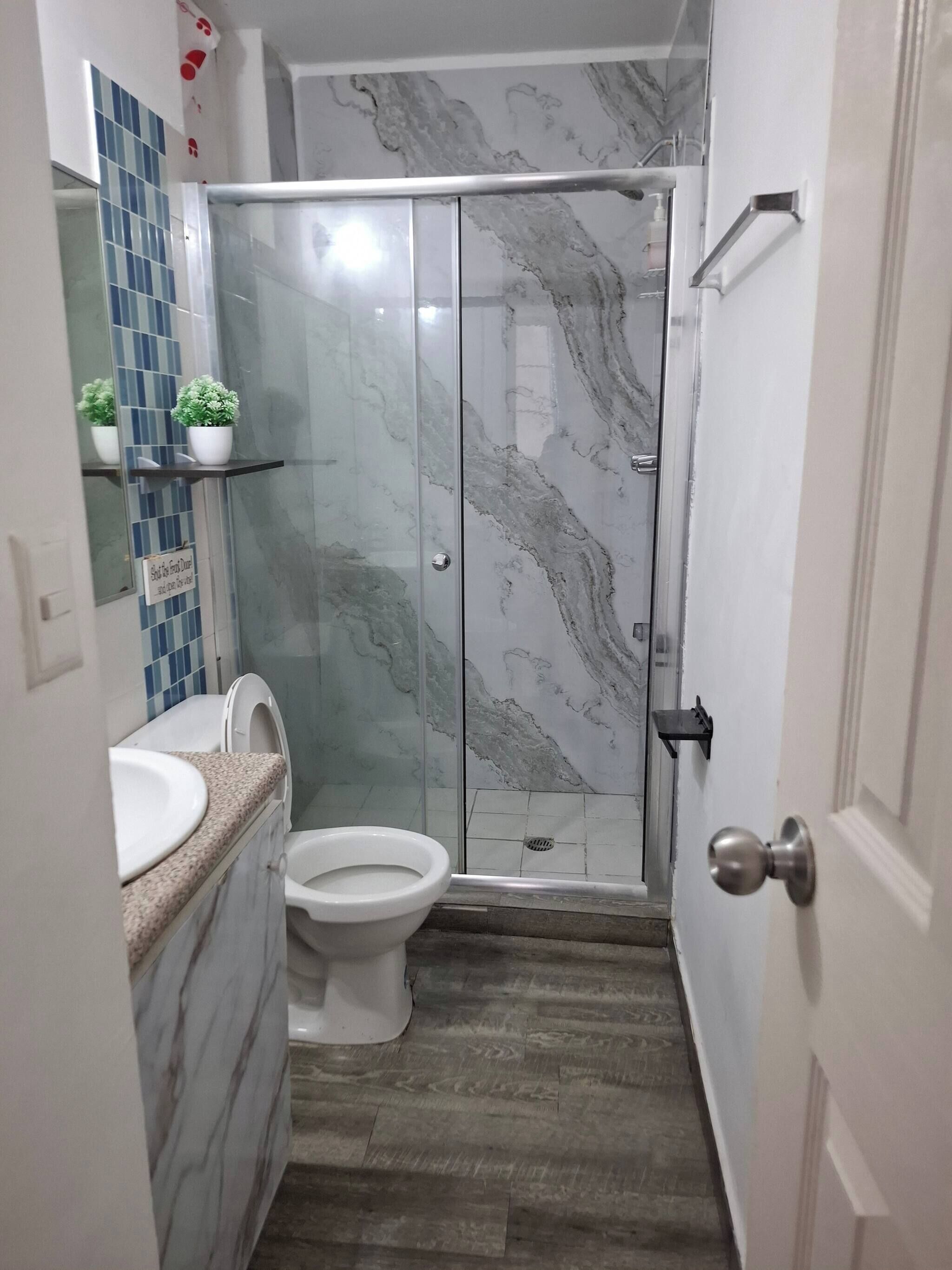 Apartment, 3 Bedrooms, Accessible, Pool View | Bathroom