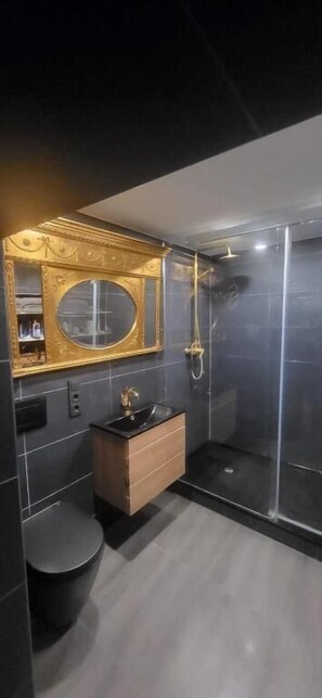 Chambre Double Confort | Salle de bain