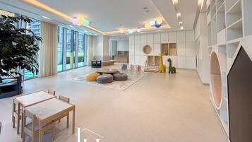 Apartment, Balcony, City View | Executive lounge