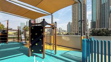 Children’s play area – outdoor