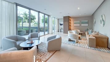 Apartment, Balcony, City View | Executive lounge