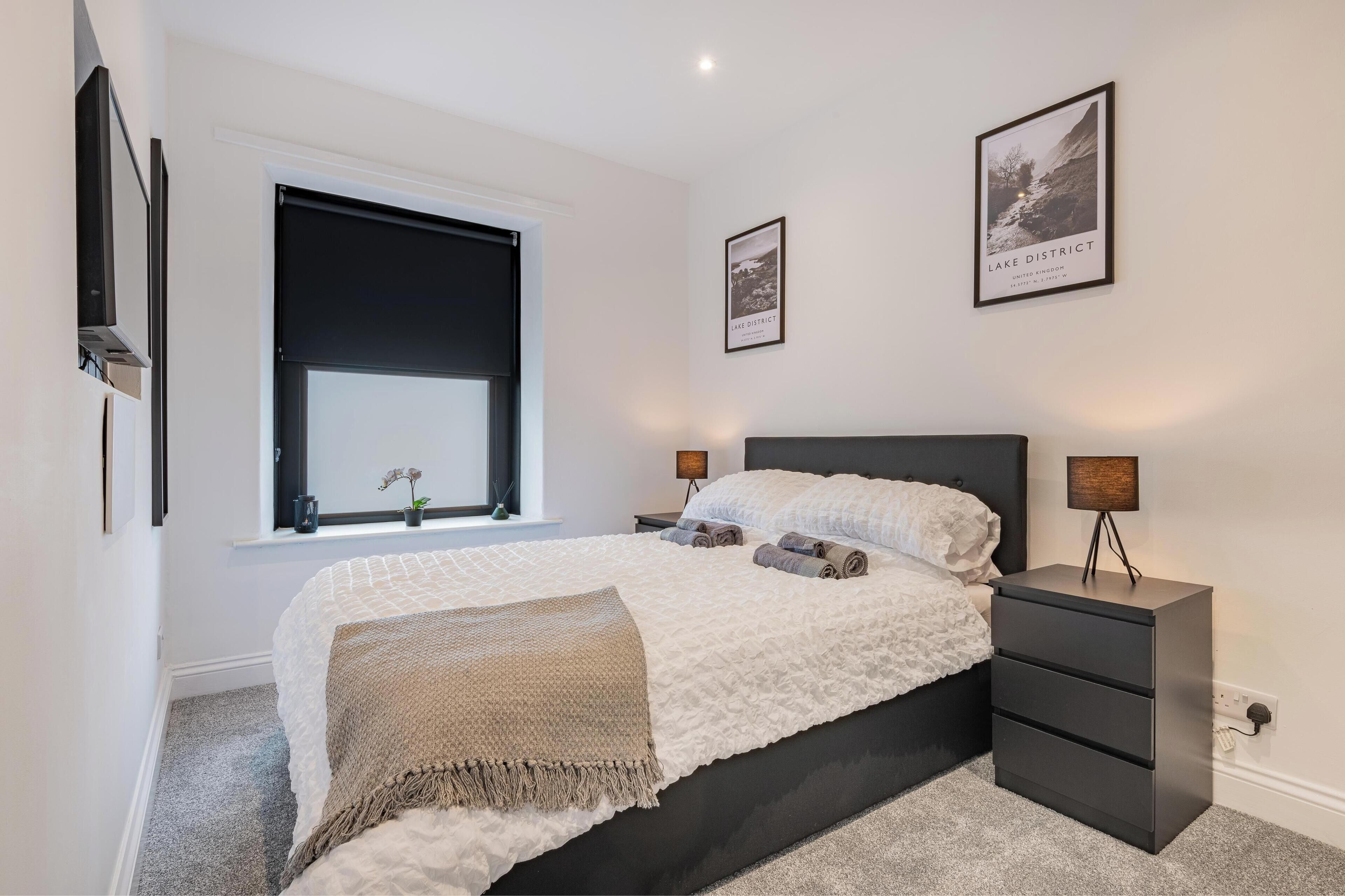 2 bedrooms, iron/ironing board, free WiFi, bed sheets