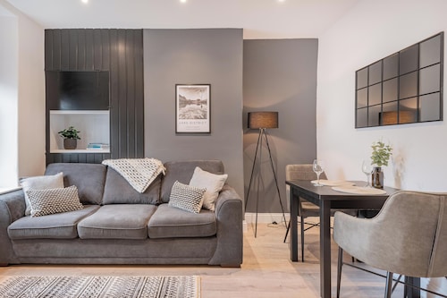 Luxury holiday home in Penrith, combining the charm of an old cottage with a sleek, modern interior