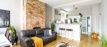 Jungle House Boutique Lofts – Downtown Columbus & Short North