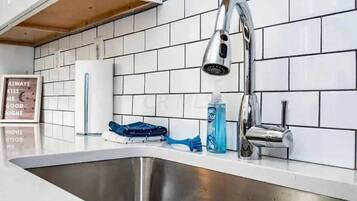 Jungle Bliss | Private kitchen