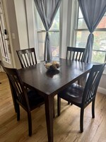 Jungle Aura | Dining room