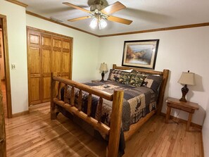 Signature House, 3 Bedrooms, Patio, Mountain View