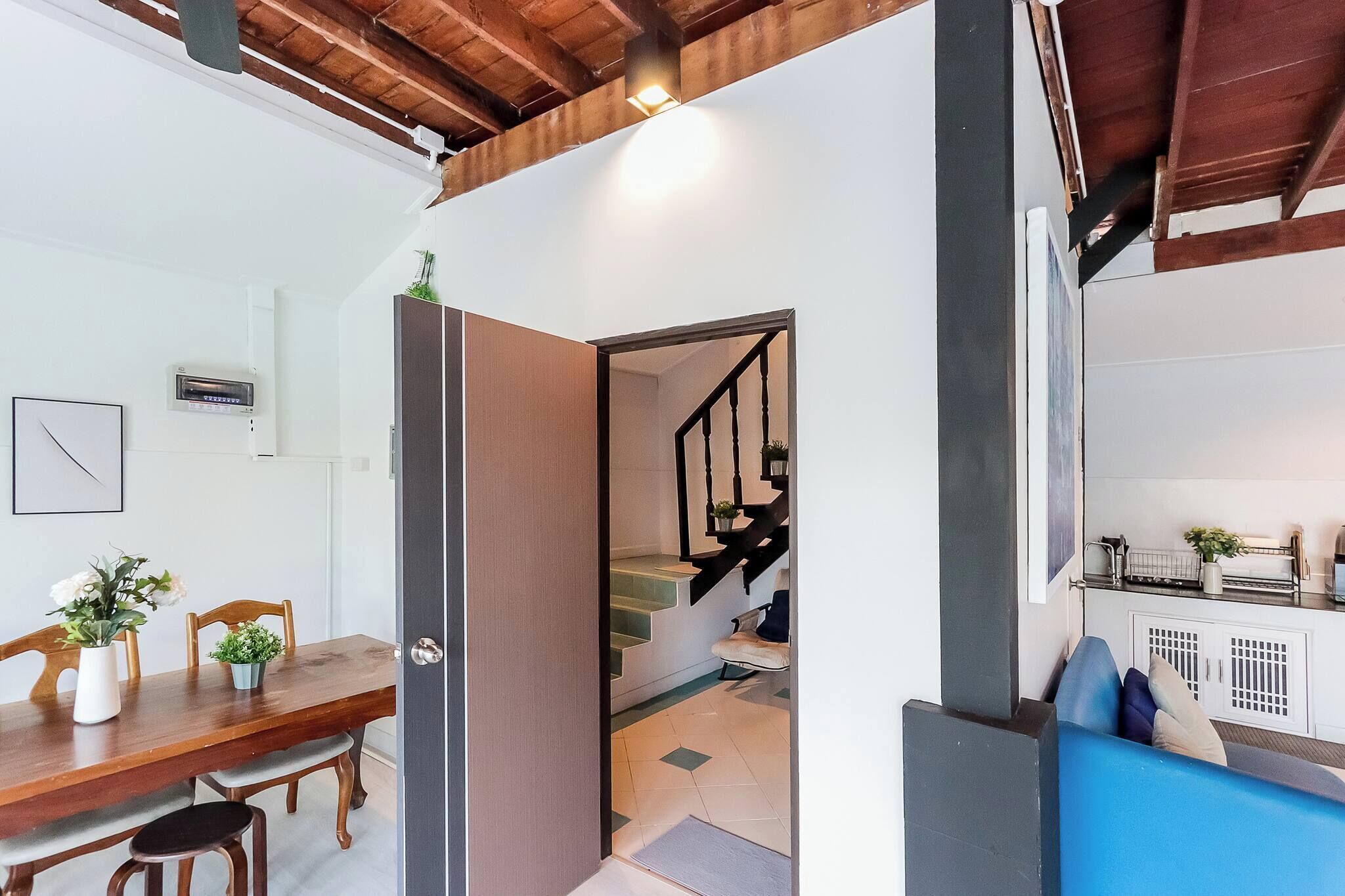 House, 2 Bedrooms | Living room