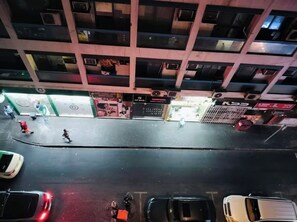 Apartment, Multiple Bedrooms, Accessible, Balcony | Parking
