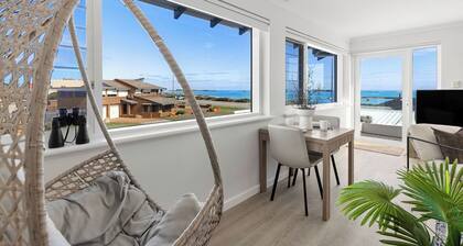 Dolphin Spotting at Seaview Retreat