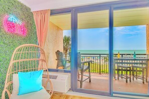 Terrace/patio - Modern Awesome Jacuzzi Romance Condo w 2 bathrooms (Myrtle Beach)