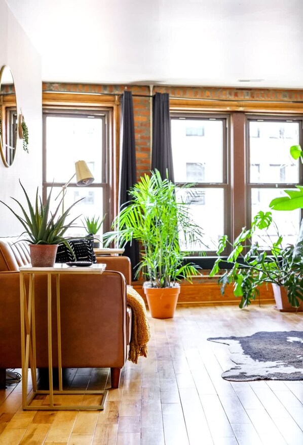 House | 2 bedrooms - Prime Location Top Rated Clean Parking Free (Columbus)