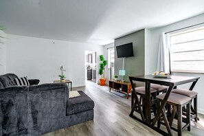 House | 1 bedroom, Internet - Short North Convention Private Parking Pets (Columbus)