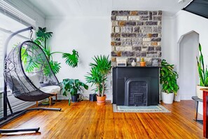 Casa | 6 quartos, acesso à internet de alta velocidade