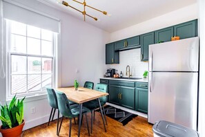 House - Prime Location Top Rated Clean Parking Free (Chillicothe)