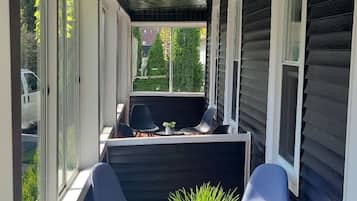 2 bedrooms, Internet