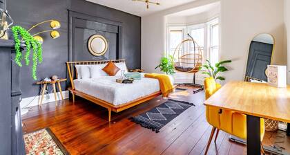 Prime Location Clean Top Rated Free Parking