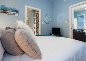 House | 1 bedroom, desk, Internet - Short North - Convention - Queen Bed -free Parking (Columbus)