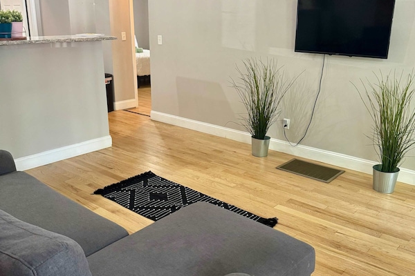 House | 5 bedrooms, Internet