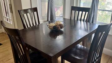 House | 5 bedrooms, Internet