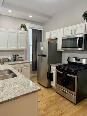 House | 5 bedrooms, Internet