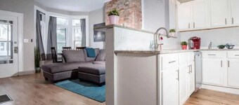 Prime Location - Top Rated - Clean - Parking Free