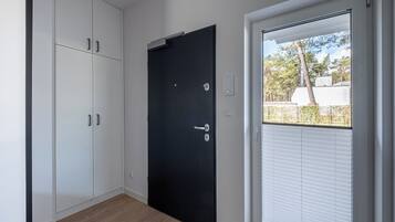 Standard Apartment, Garden View, Ground Floor | Free WiFi