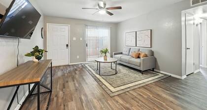 Family-Friendly 2Bd Midterm Stay I Parking Onsite