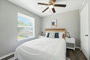 2 bedrooms, desk, iron/ironing board, travel cot