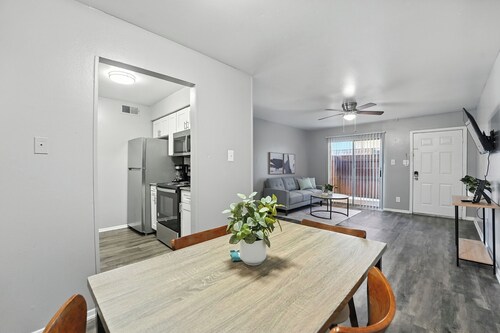 Budget-Friendly21Bd Apartment I Free Parking