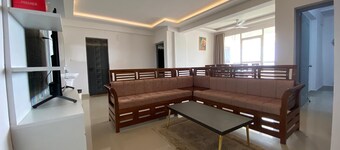 Veu Ragamalika Apartment with Fully Equipped Kitchen, Balcony & Caretaker