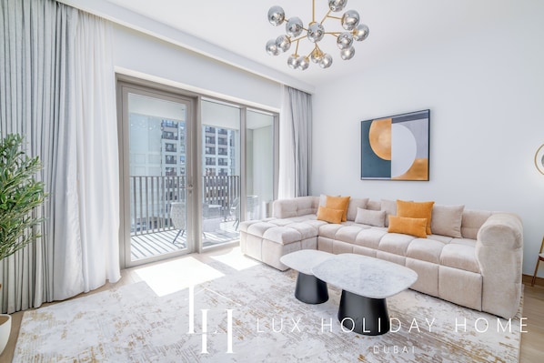 Apartment, Balcony, Courtyard View | Living area