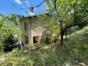 Exterior - Flowery villa: family home, veranda and garden (Tende)