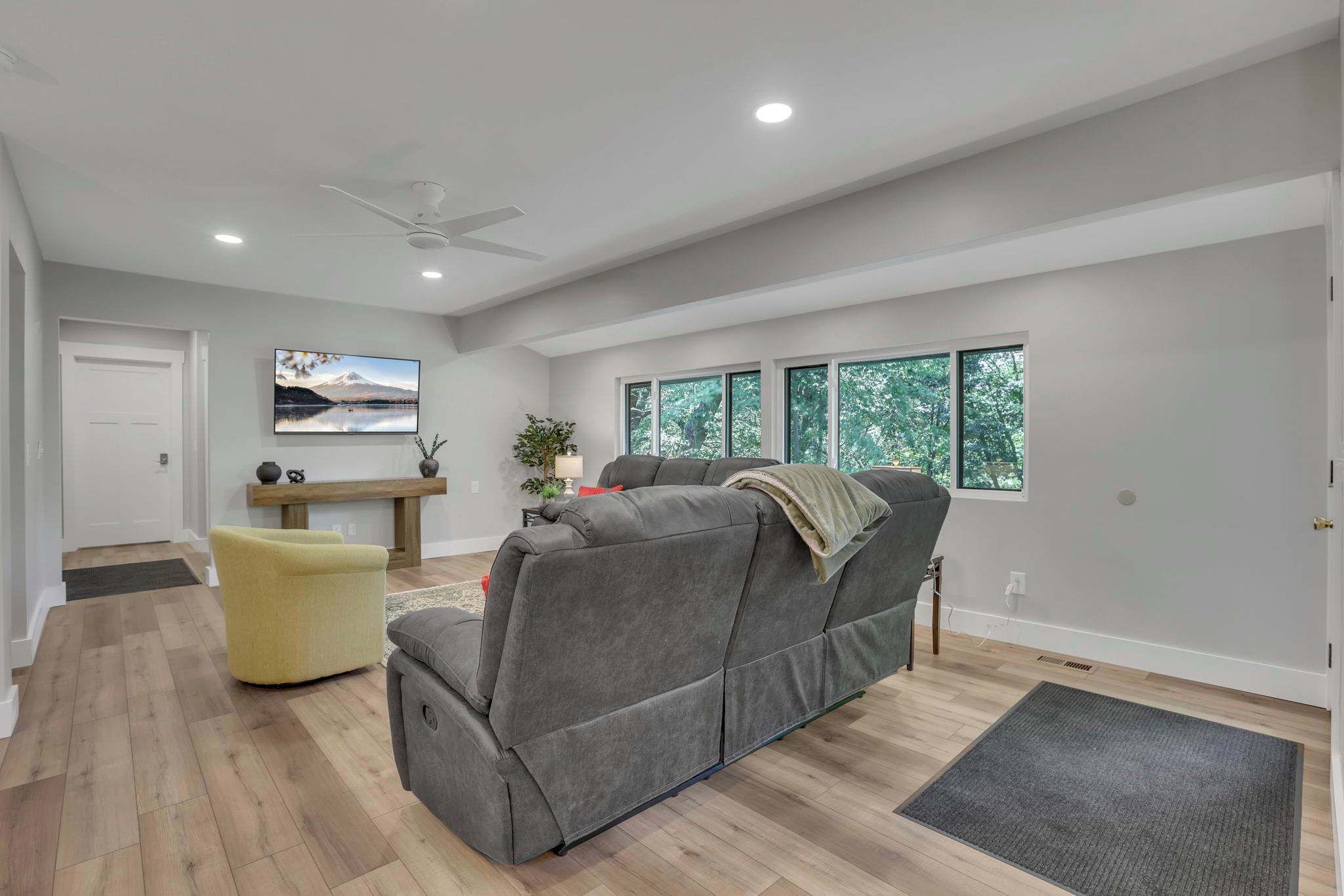 The Golden Retreat| 2 Master Suites| Remodeled - Newark, OH