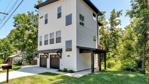 Exterior - Memories Off Main - New 3-Level Build, Downtown Waynesville, 4 BR, 4 BA (Waynesville)