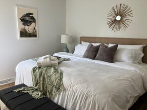 4 bedrooms, iron/ironing board, internet, bed sheets - Plush in the Pines- 4br & Game Room! (Ladson)