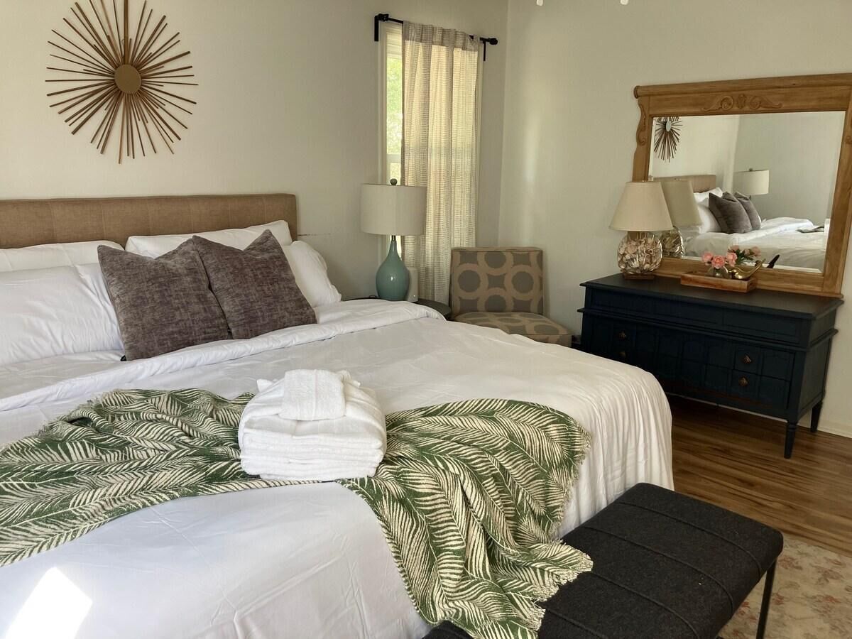 4 Schlafzimmer, Bügeleisen/Bügelbrett, Internetzugang, Bettwäsche