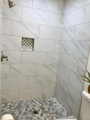 Douche, séchoir à cheveux