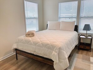 4 bedrooms, Internet, bed sheets