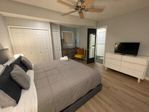 4 chambres, fer et planche à repasser, accès Internet, draps fournis