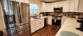 The Pullman Mod: Stylish 4br