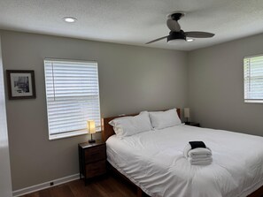 3 chambres, fer et planche à repasser, accès Internet, draps fournis