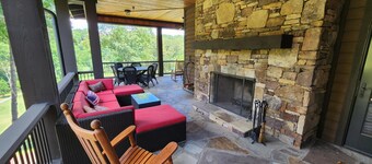 Cozy Blue Ridge Villa - Pond & Fairway Views