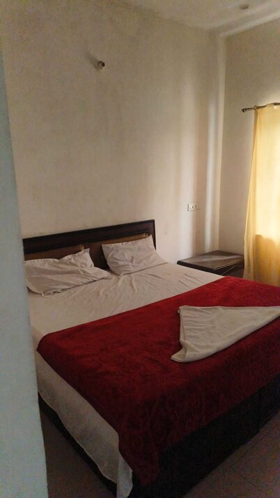 Hotel The Divine Punjabi Tadka