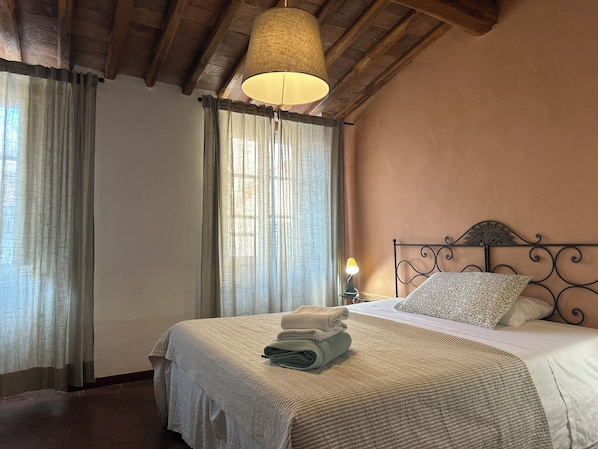 1 habitación, wifi y ropa de cama 