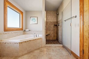 Shower, towels, shampoo